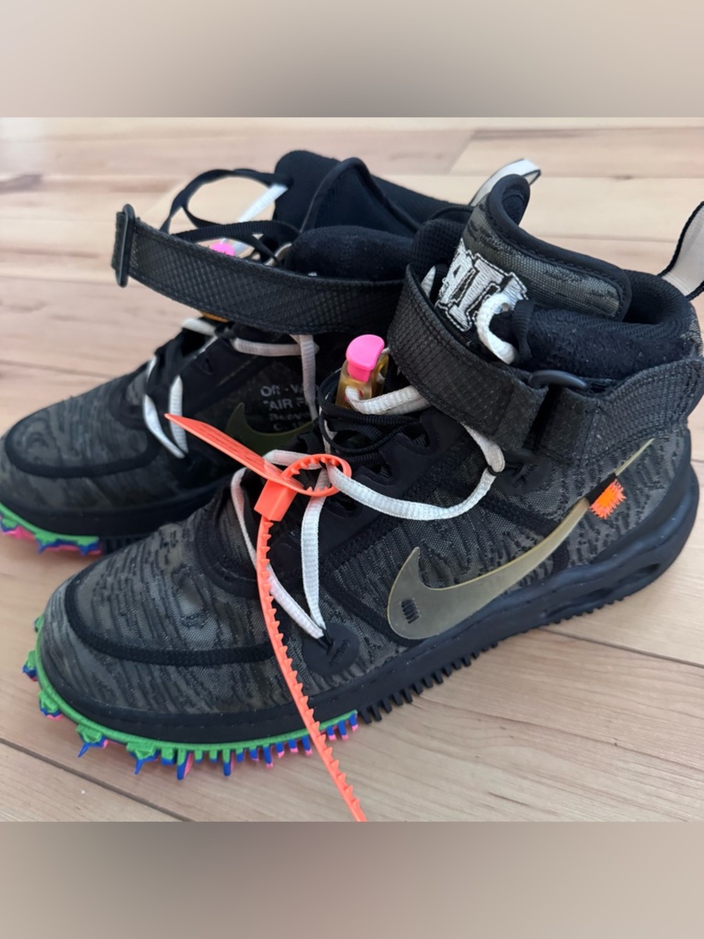 Nike x Off-White Air Force 1 Mid Size 10